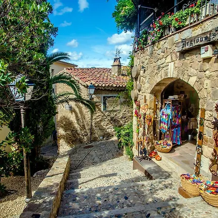 Casa Isabel * Tossa de Mar
